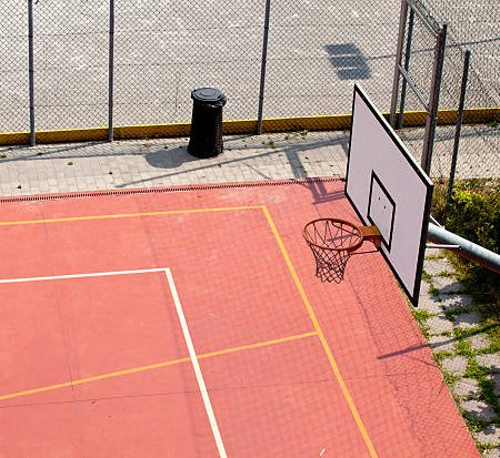 Comment choisir un bon prestataire pour une rénovation court de tennis en terre battue à Paris ?