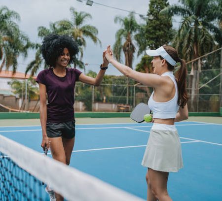 Peut-on faire construire un terrain de pickleball sur une ancienne surface de tennis ?