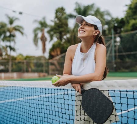 Quels sont les délais d’intervention pour une rénovation de court de tennis à Lyon en périphérie ?