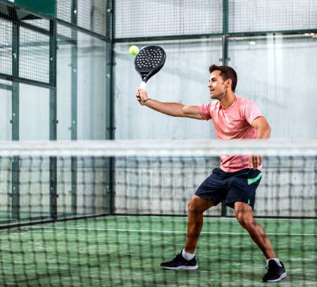Rénovation court de tennis Lyon : est-ce que ça peut réduire les risques de blessure ?