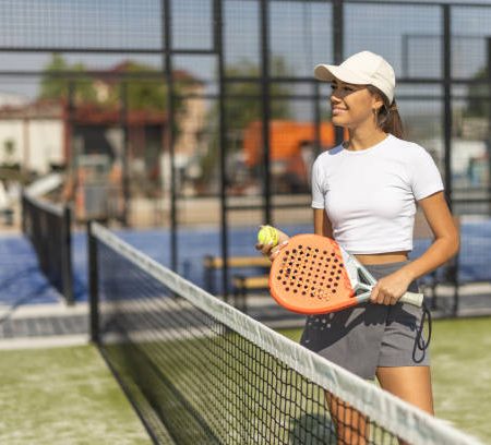 Comment se déroule une rénovation de court de tennis à Lyon en terrain en résine synthétique ?