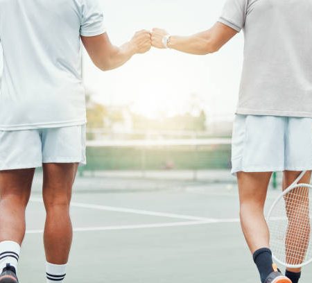 Le budget d’une rénovation de court de tennis à Lyon varie-t-il selon le type de revêtement ?