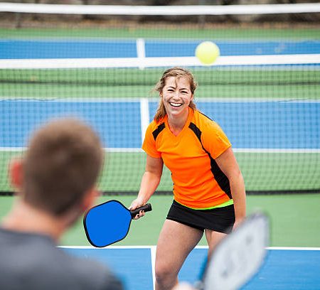 Comment comparer efficacement le prix construction terrain de tennis entre plusieurs entreprises ?